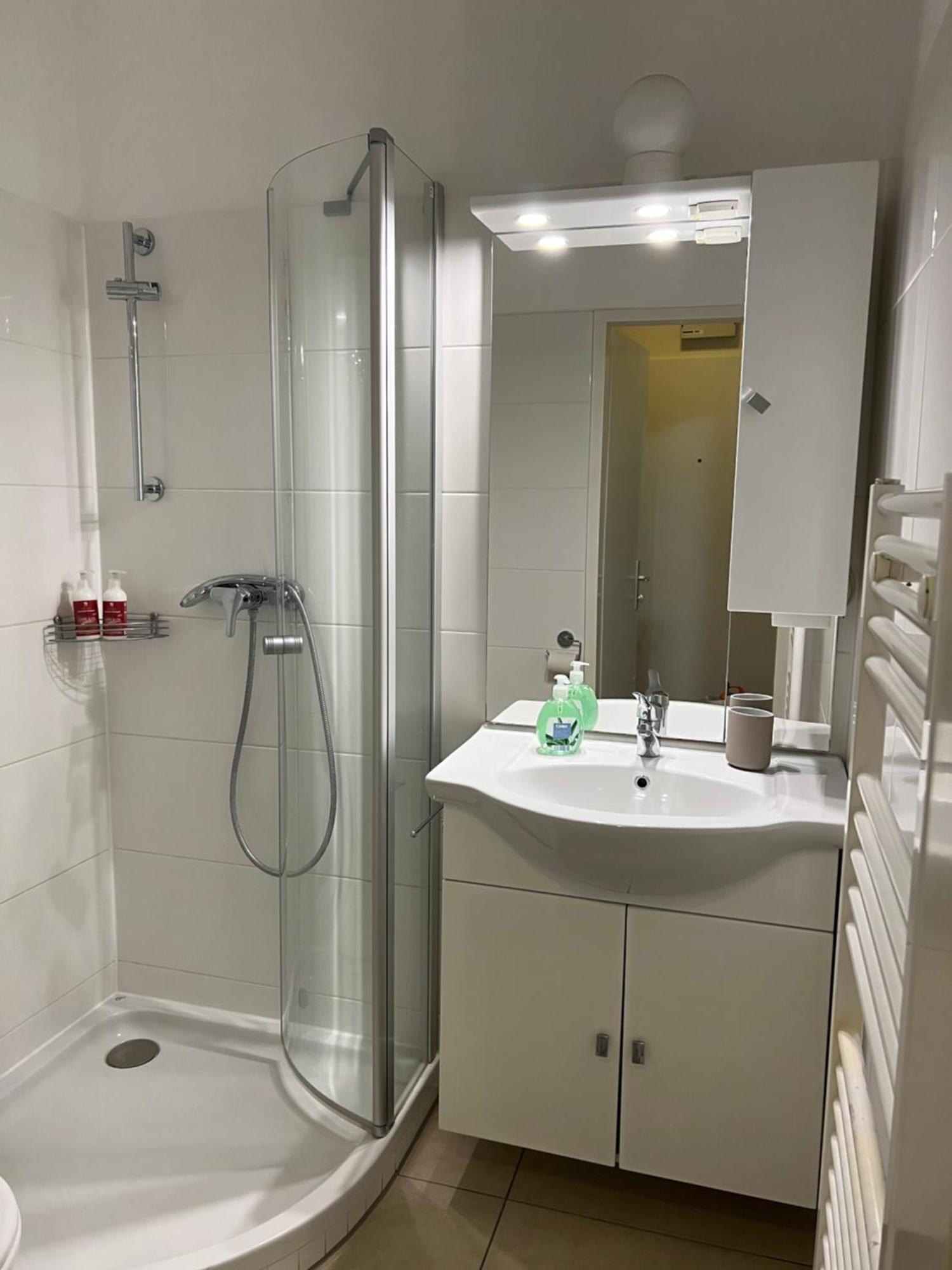 Charming Studio In Graz Apartment ภายนอก รูปภาพ